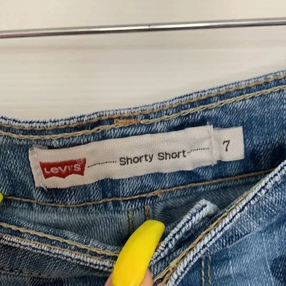 Levi’s Blue Polka Dot Shorty Shorts Size 7